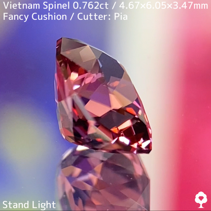 Spinel 0.762ct / Vietnam