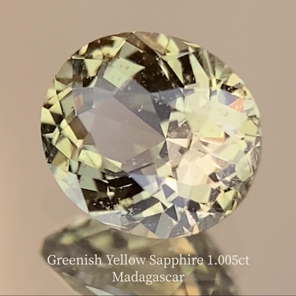 Greenish Yellow Sapphire 1.005ct / Madagascar