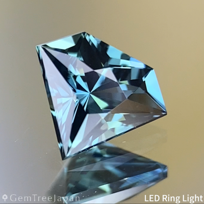Teal Blue Sapphire 0.446ct / Cameroon