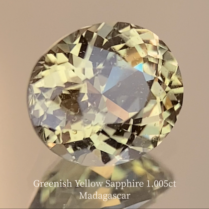 Greenish Yellow Sapphire 1.005ct / Madagascar