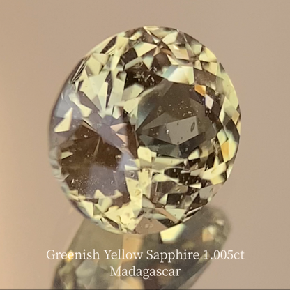 Greenish Yellow Sapphire 1.005ct / Madagascar