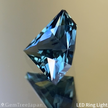 Teal Blue Sapphire 0.446ct / Cameroon