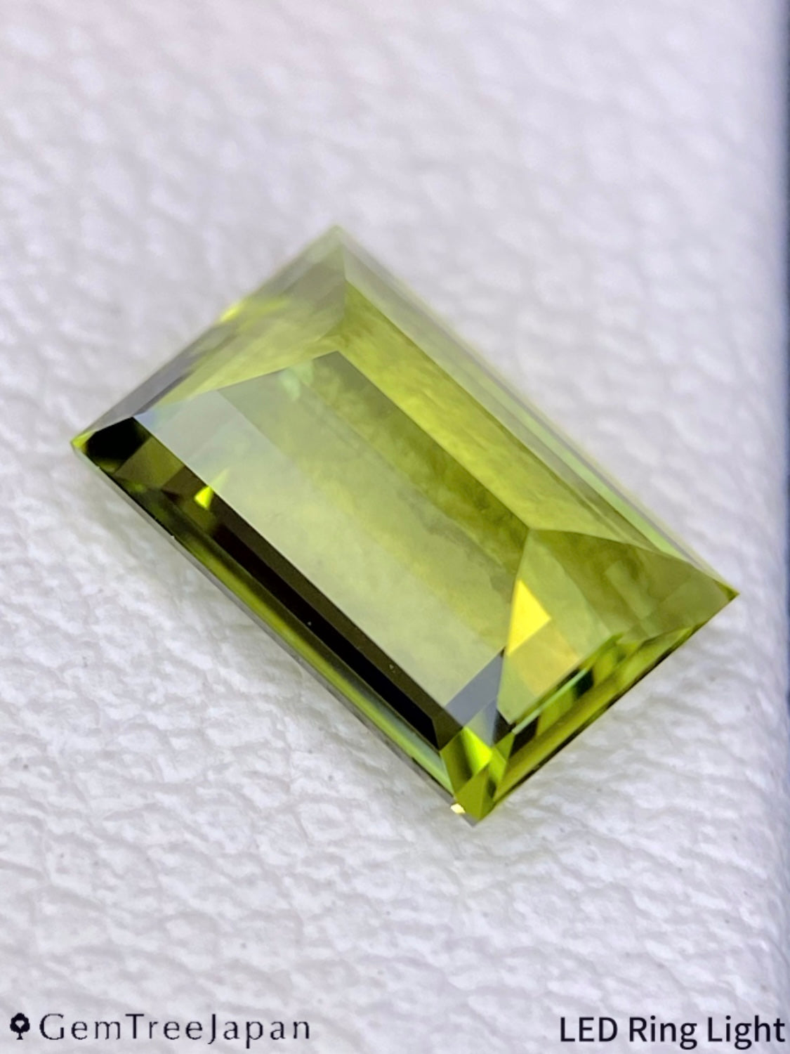 【Trial Price】"3-4 Steps" Peridot 0.89ct / U.S.A.