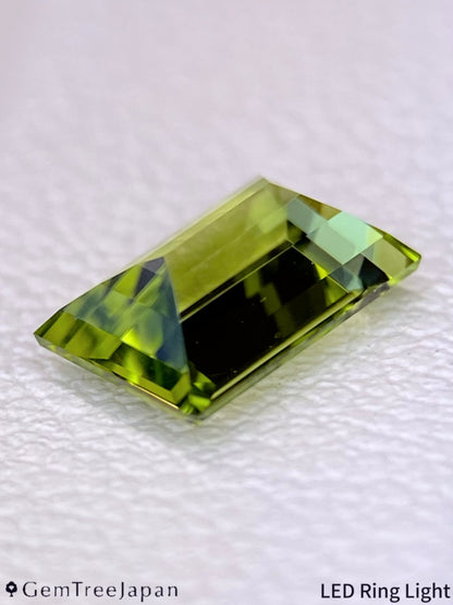 【Trial Price】"3-4 Steps" Peridot 0.89ct / U.S.A.