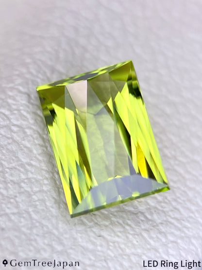 【Trial Price】"Ayatori Cut" Peridot 0.89ct / U.S.A.