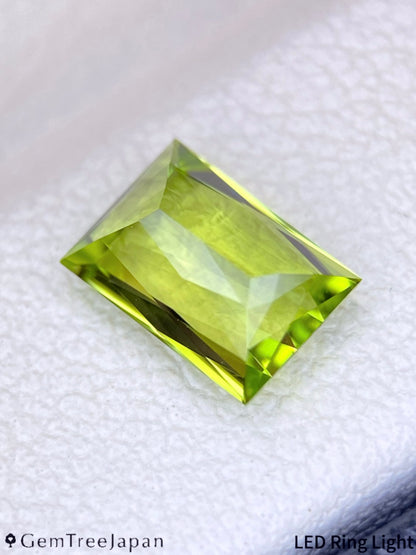 【Trial Price】"Ayatori Cut" Peridot 0.89ct / U.S.A.