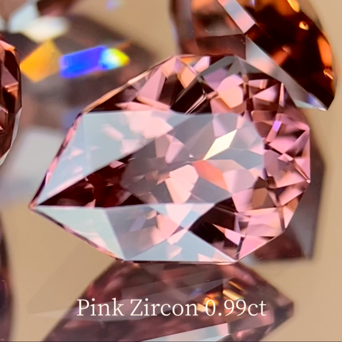 Pink Zircon 0.99ct