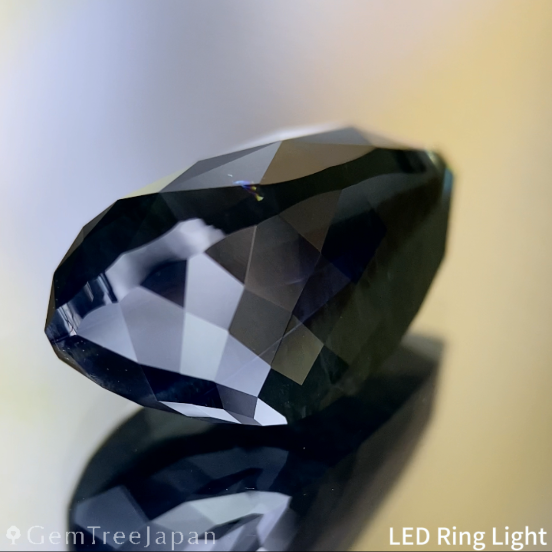 Dark Greenish Blue Sapphire 9.718ct / Thailand