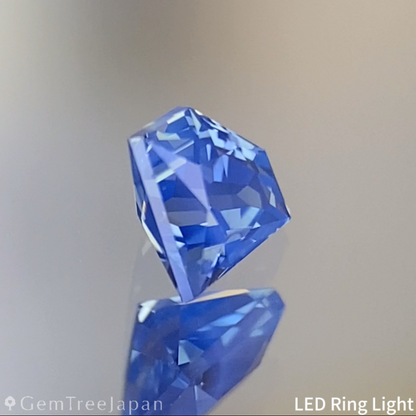 Silky Blue Sapphire 0.306ct / Cameroon