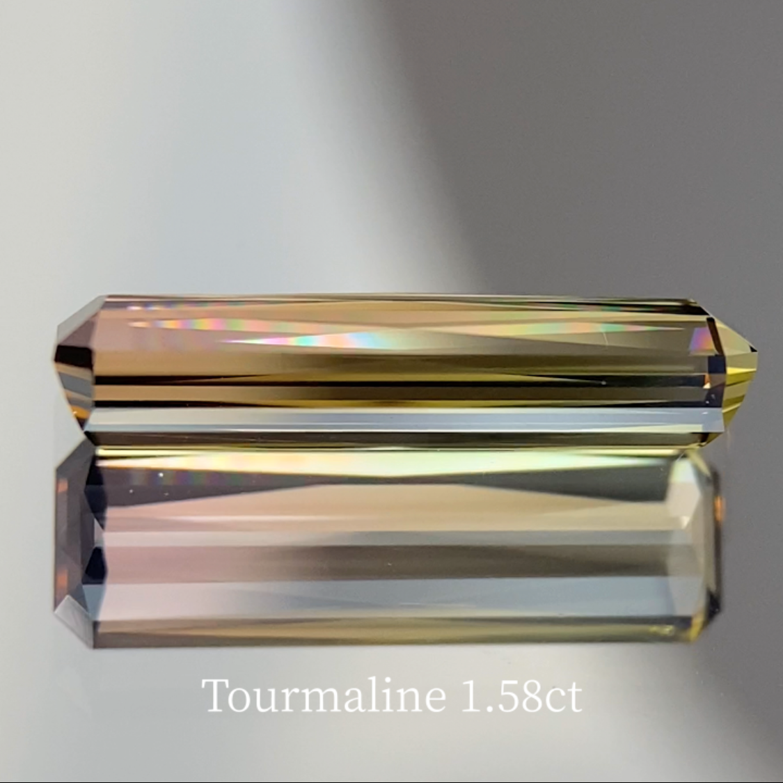 Bi-Color Tourmaline 1.583ct