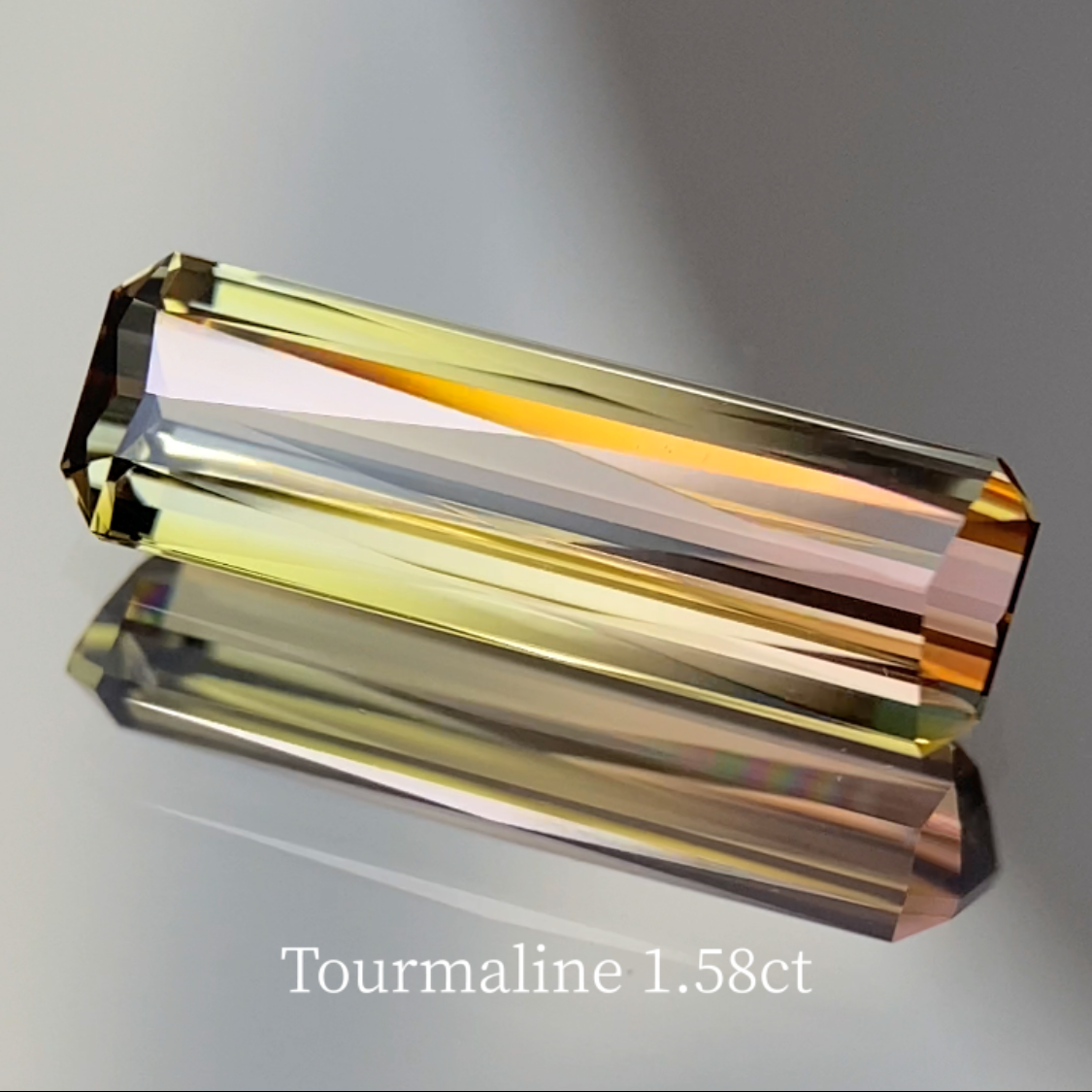 Bi-Color Tourmaline 1.583ct