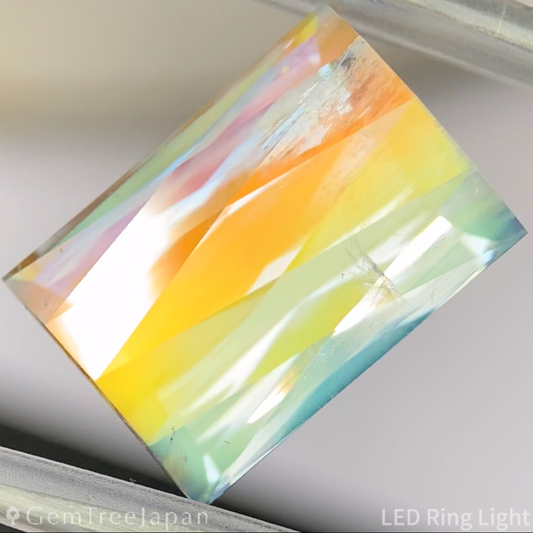 Rainbow Moonstone (Labradorite Feldspar) 9.729ct / Madagascar