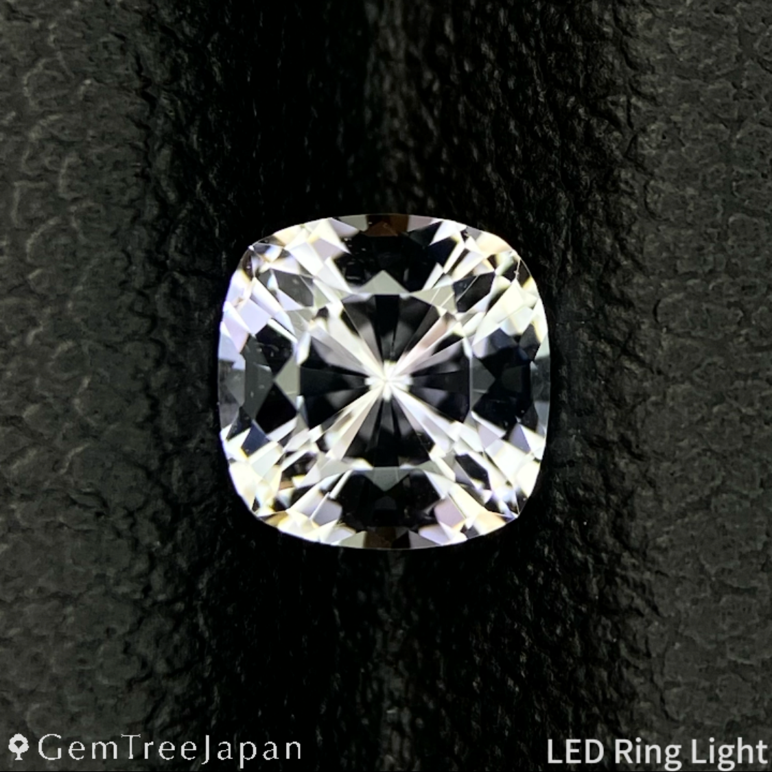 【Nori's Gem】Near Colorless Zoisite 0.647ct / Tanzania
