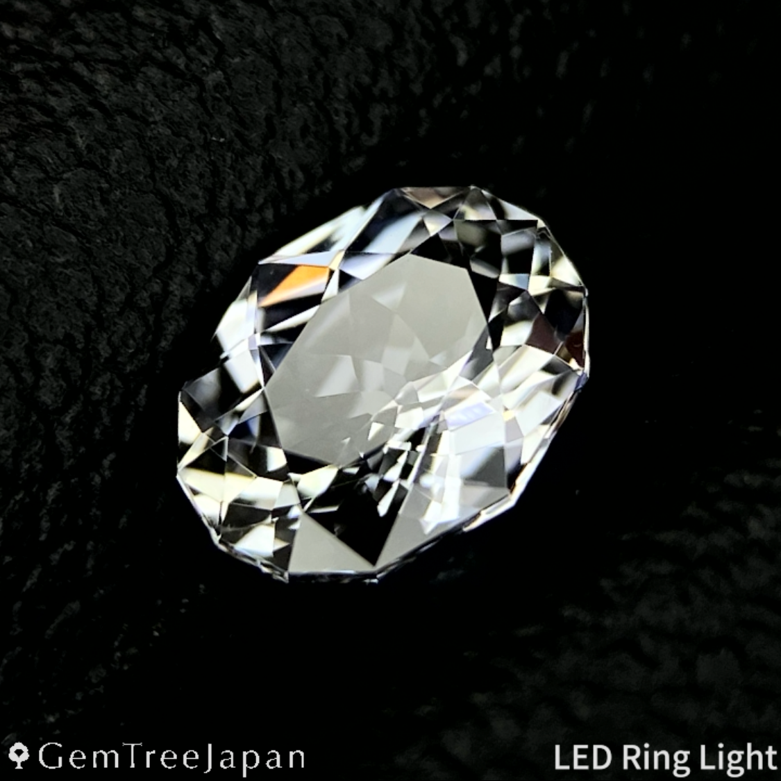 【Nori's Gem】Near Colorless Zoisite 0.560ct / Tanzania
