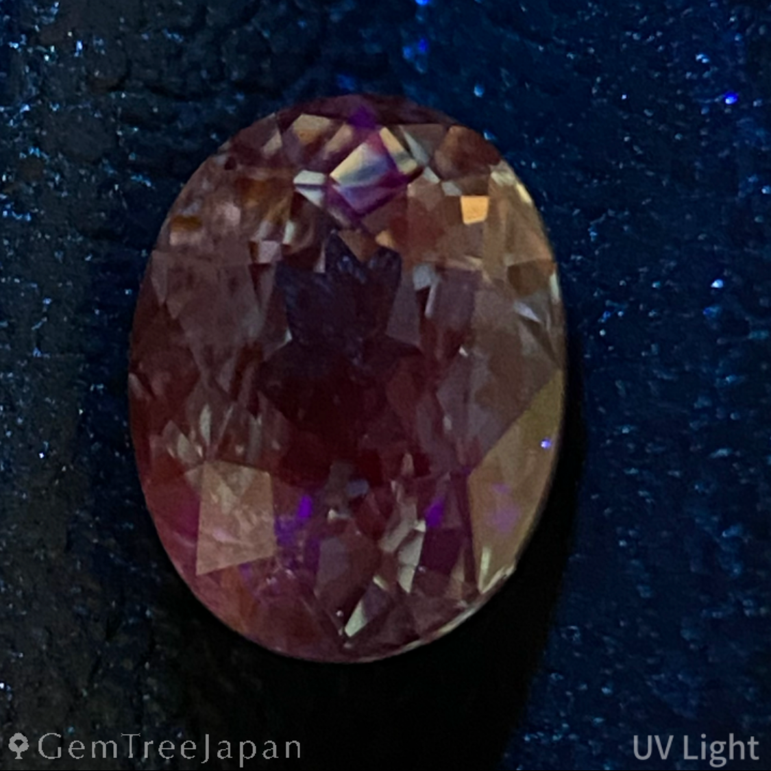 "Ice Mint Blue" Unheated Sapphire 1.177ct / Kanchanaburi
