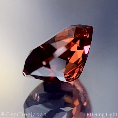 Orangy Purple Sapphire 0.829ct / Madagascar