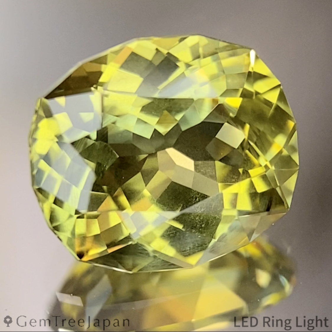 Unheated Sapphire 2.235ct / Kanchanaburi