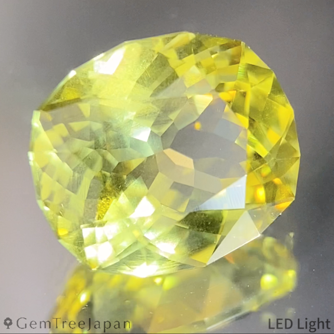 Unheated Sapphire 2.235ct / Kanchanaburi