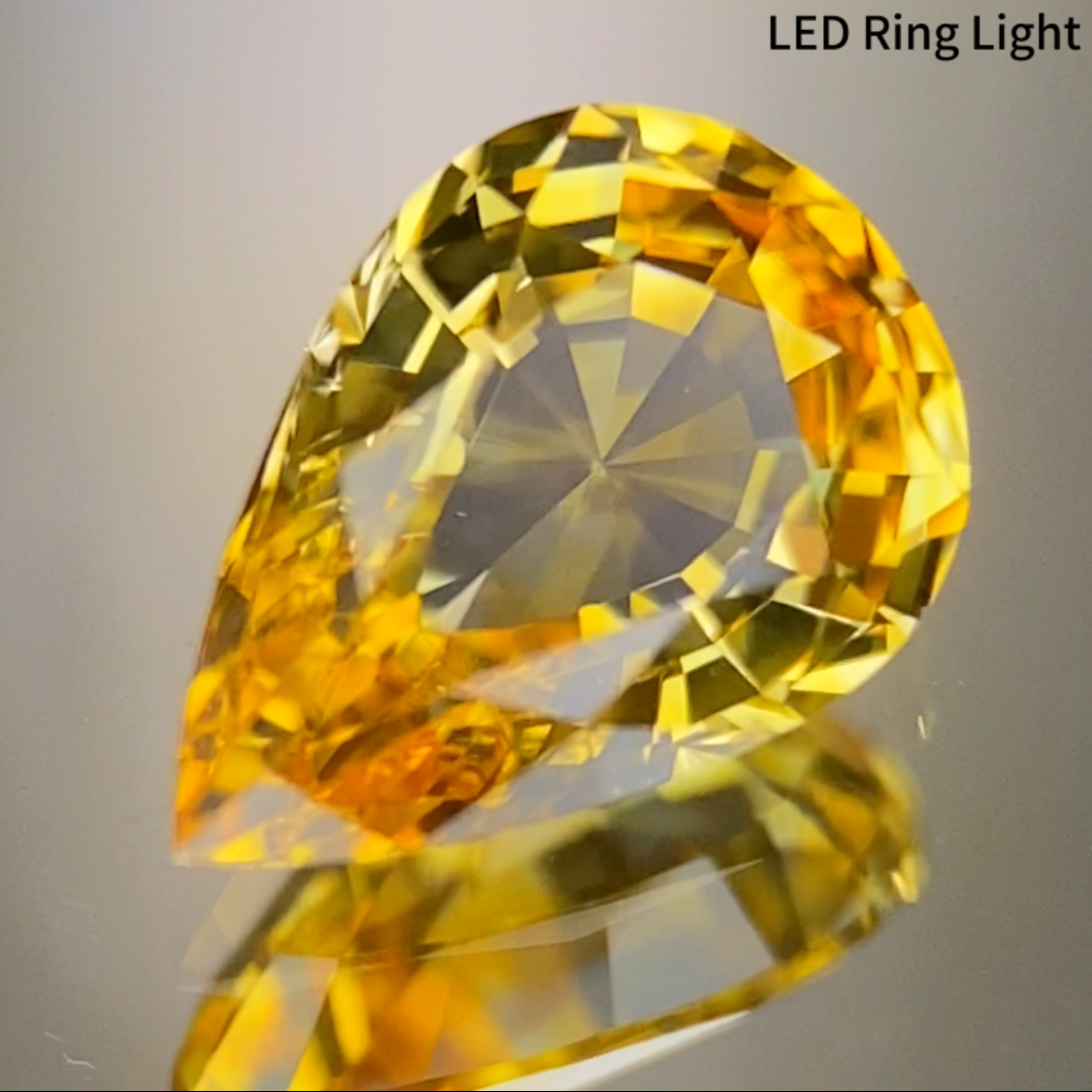 Orangy Yellow Sapphire 0.863ct / Kanchanaburi