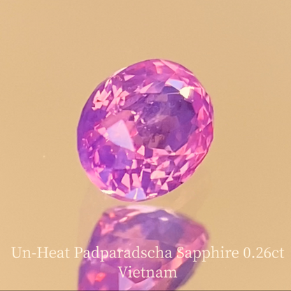 Un-Heat Padparadscha Sapphire 0.265ct / Vietnam