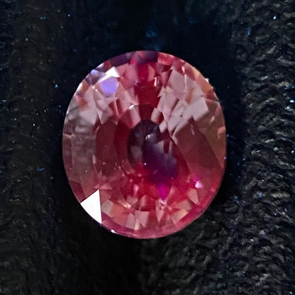 Parti-Color Sapphire 0.54ct / Sri Lanka