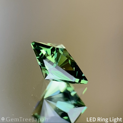 【お客さま専用】Yellowish Green Sapphire 0.263ct / Nigeria