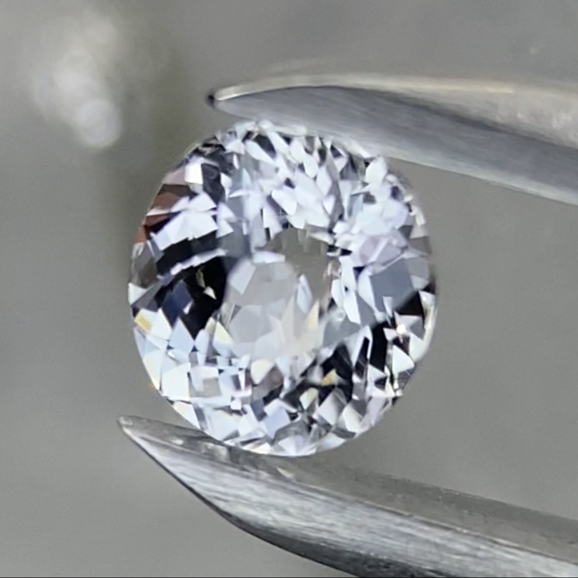 Un-Heat Colorless Sapphire 0.361ct / Sri Lanka