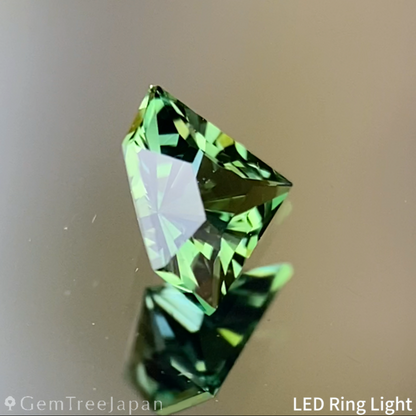 【お客さま専用】Yellowish Green Sapphire 0.263ct / Nigeria