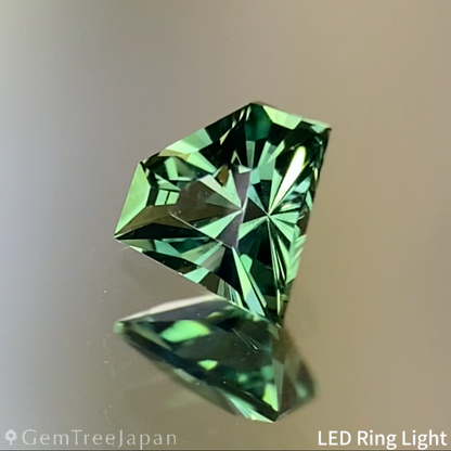 【お客さま専用】Yellowish Green Sapphire 0.263ct / Nigeria