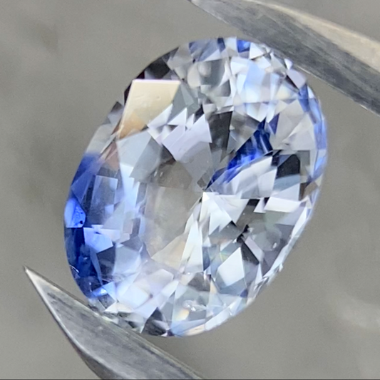 Parti-Color Sapphire 0.62ct / Sri Lanka