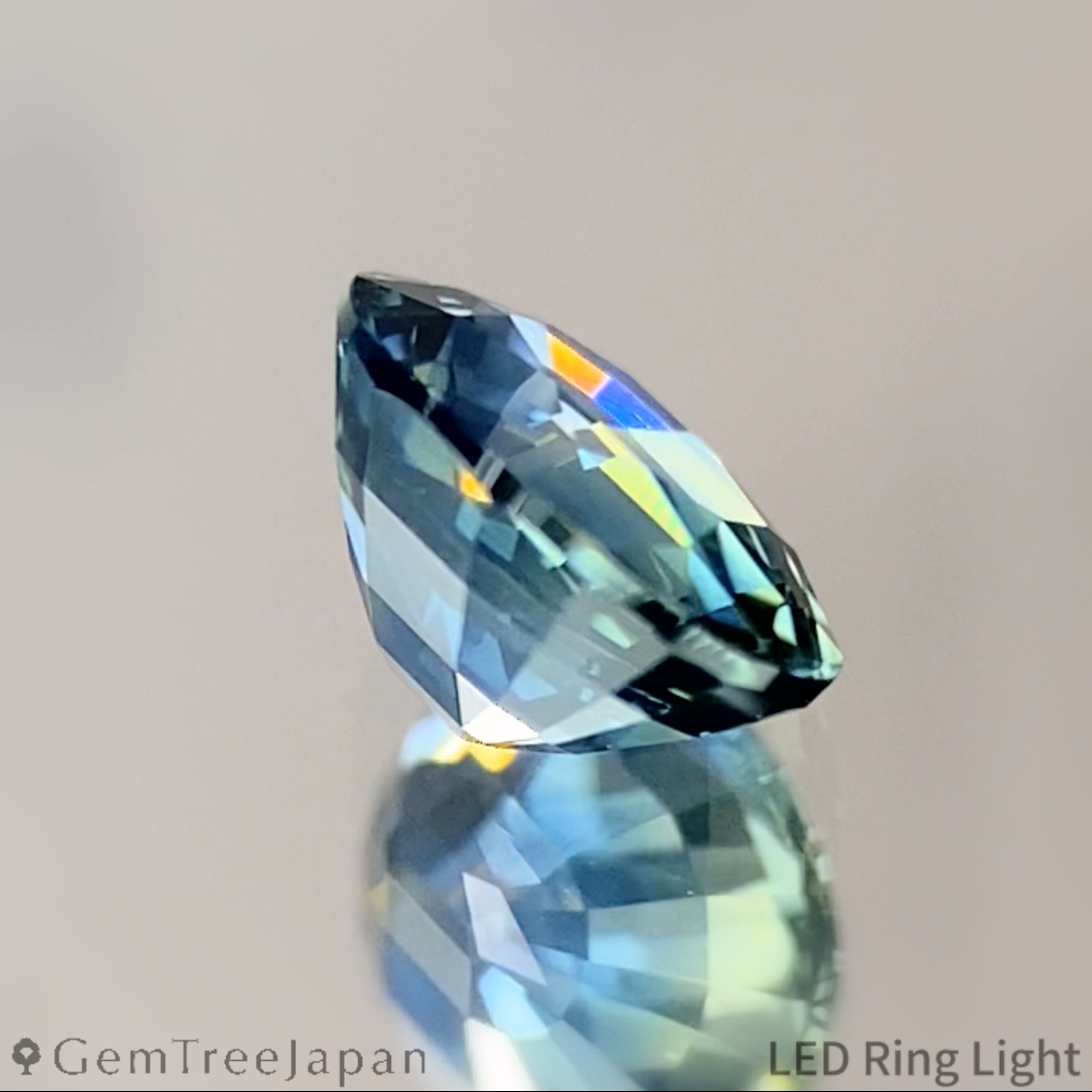 Greenish Blue Sapphire 0.812ct / Kanchanaburi