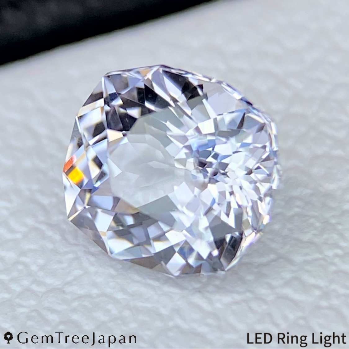 Colorless Spinel 0.688ct / Myanmar(Burma)