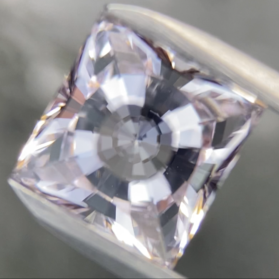 Morganite(Beryl) 1.98ct