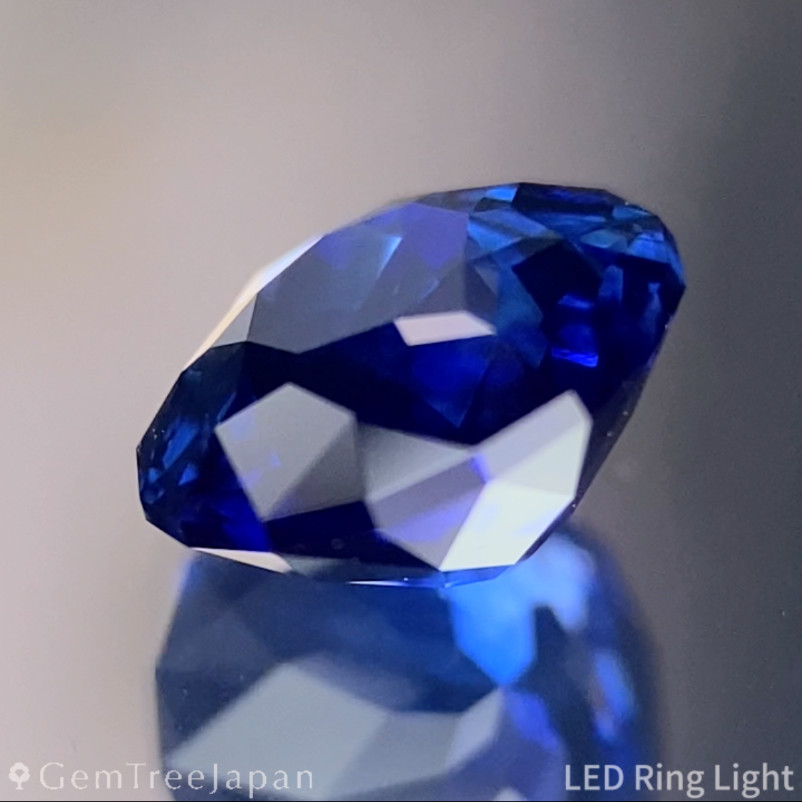 Royal Blue Sapphire 1.628ct / Burma