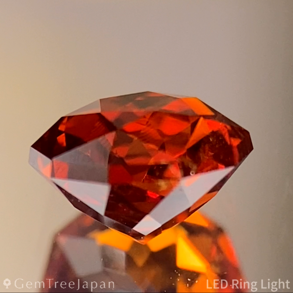Spessartine Garnet 1.361ct / Nigeria