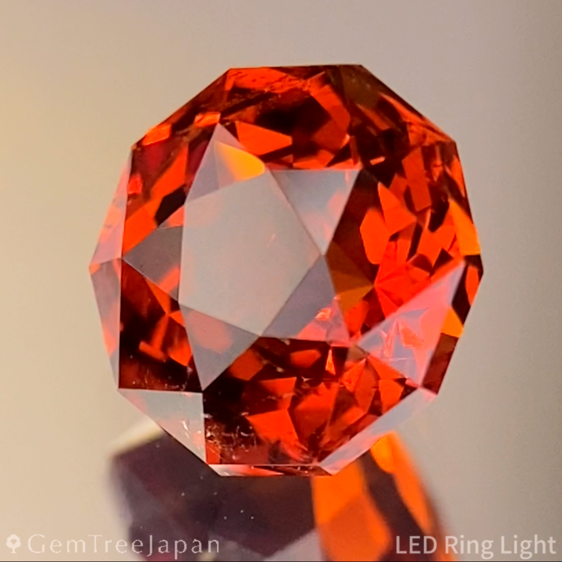 Spessartine Garnet 1.361ct / Nigeria