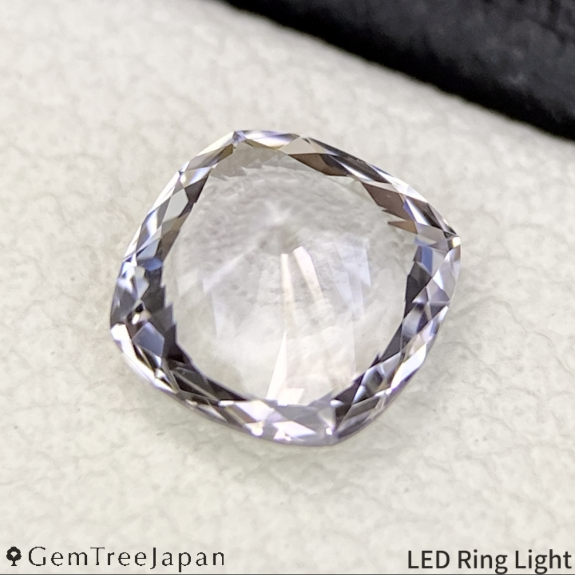 【Nori's Gem】Near Colorless Zoisite 0.647ct / Tanzania