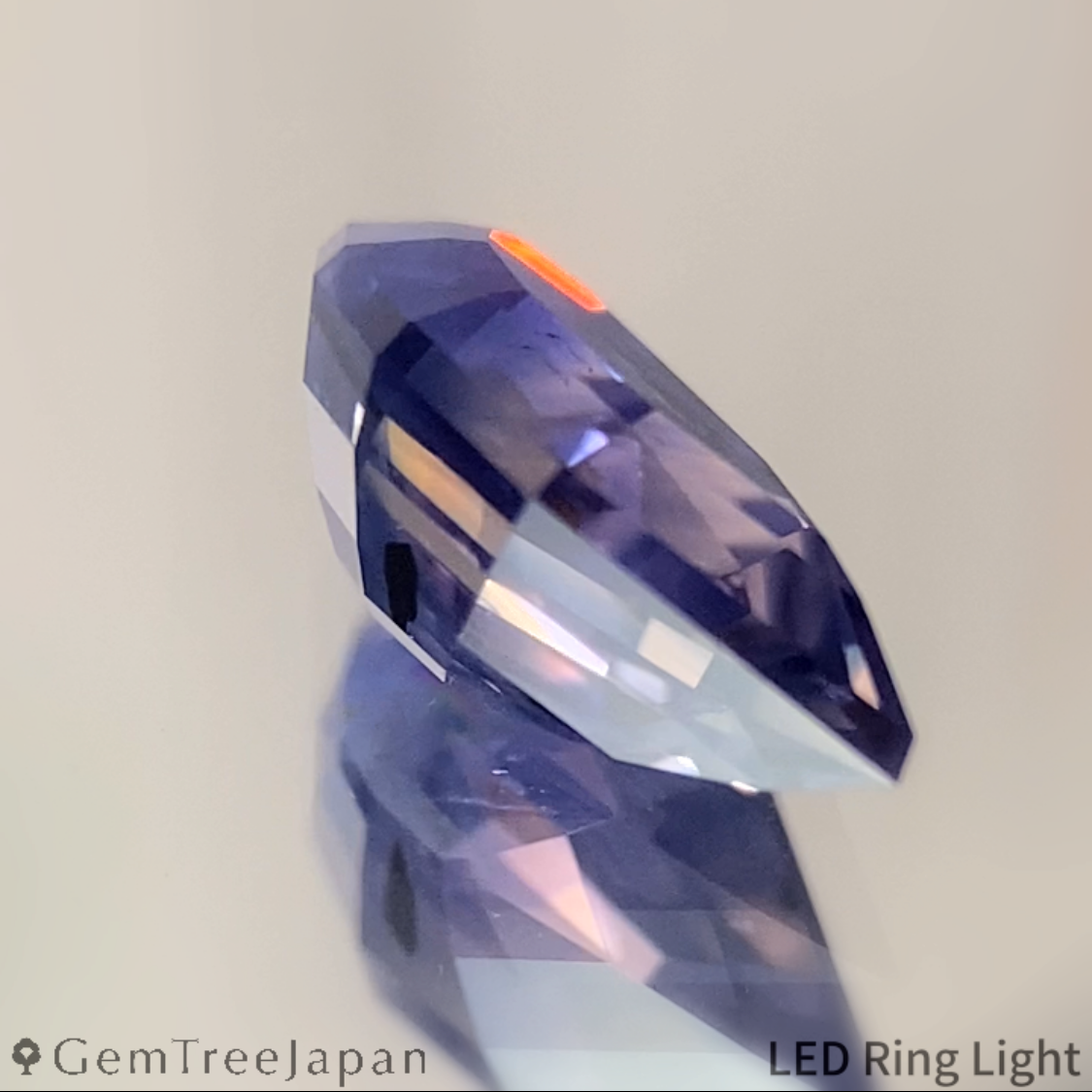 【Flame Frame】Un-Heat Sapphire 1.107ct / Kanchanaburi