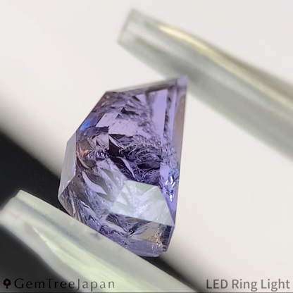 【Table & rough】Un-Heat Sapphire 2.033ct / Kanchanaburi