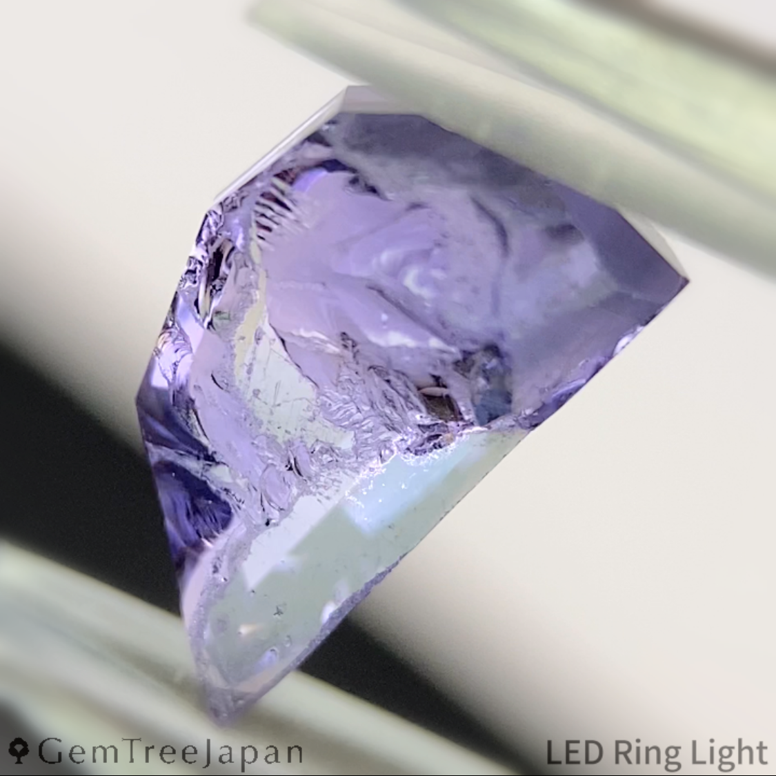 【Table & rough】Un-Heat Sapphire 2.033ct / Kanchanaburi