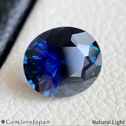 "Dark Peacock" Sapphire 0.744ct / Madagascar