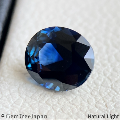 "Dark Peacock" Sapphire 0.744ct / Madagascar