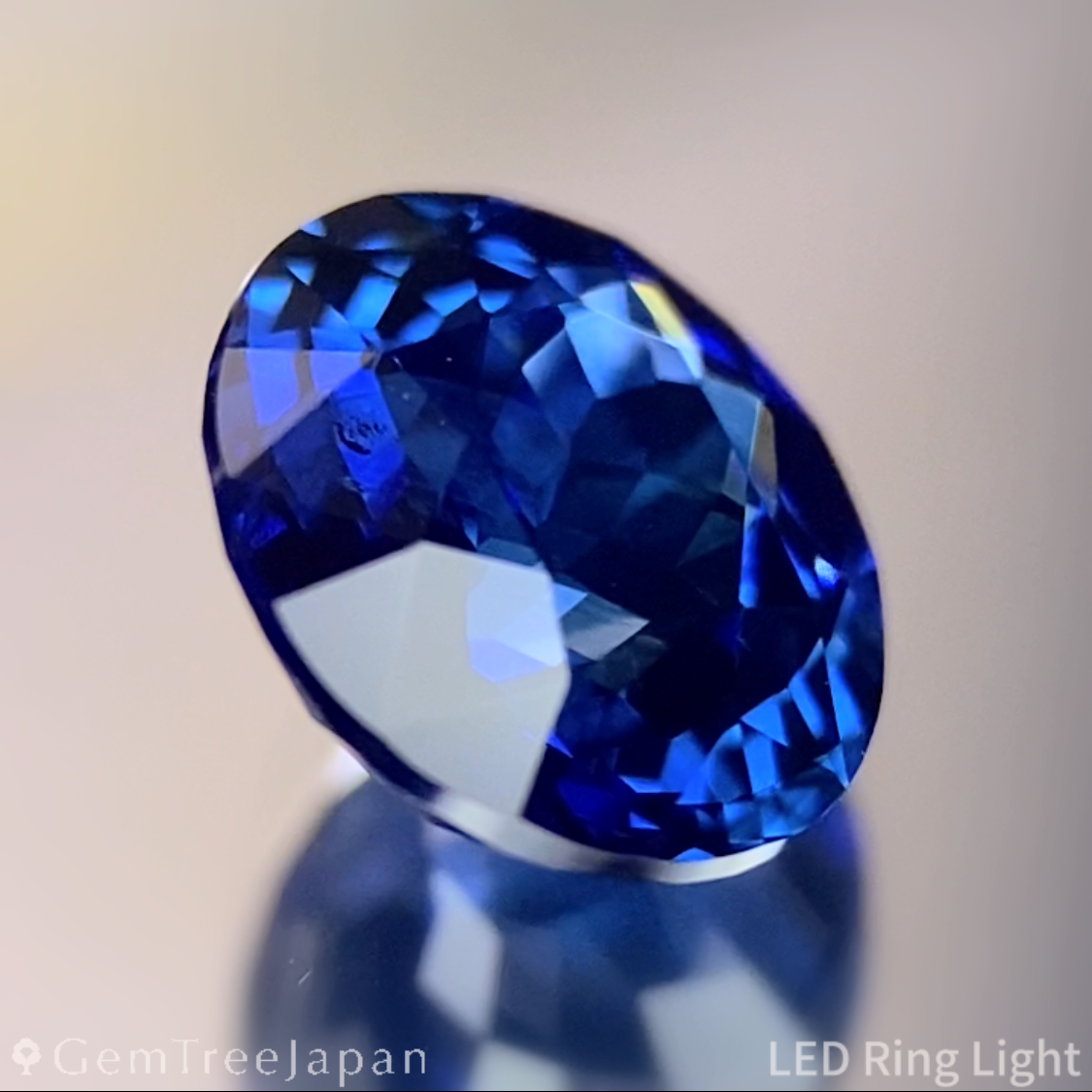Royal Blue Sapphire 1.430ct / Burma