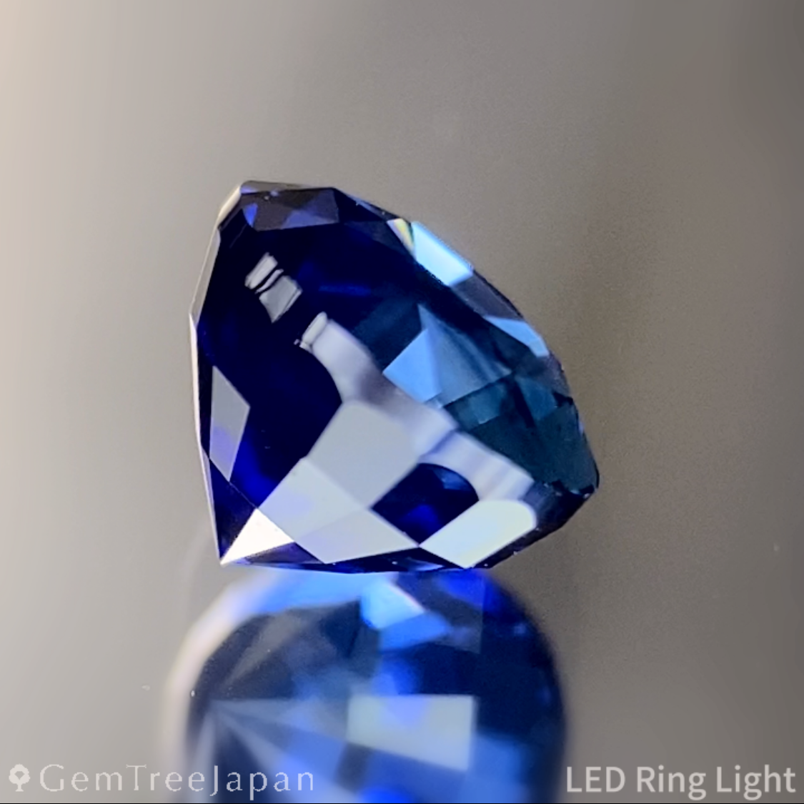 Royal Blue Sapphire 1.114ct / Burma