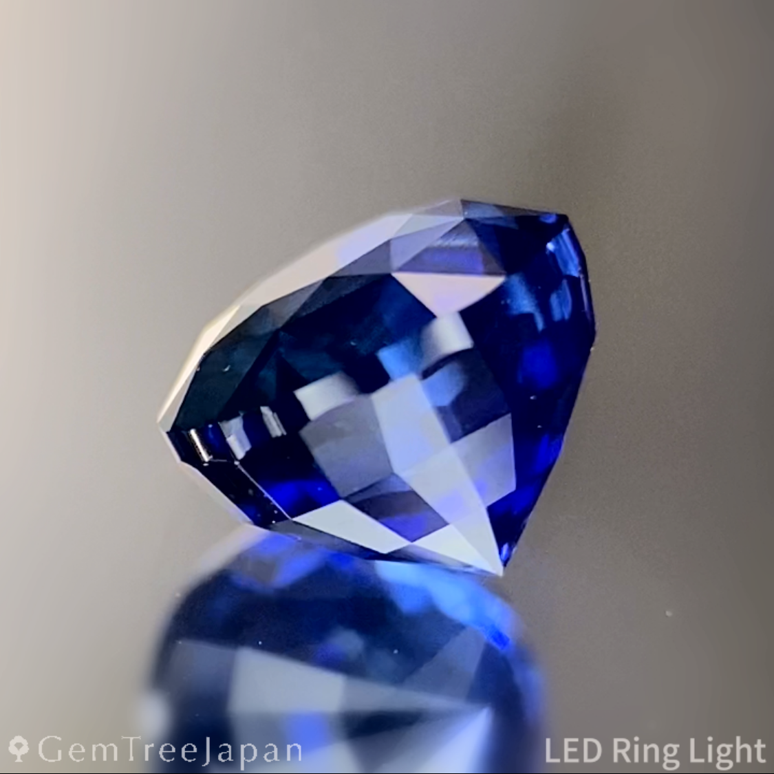 Royal Blue Sapphire 1.114ct / Burma