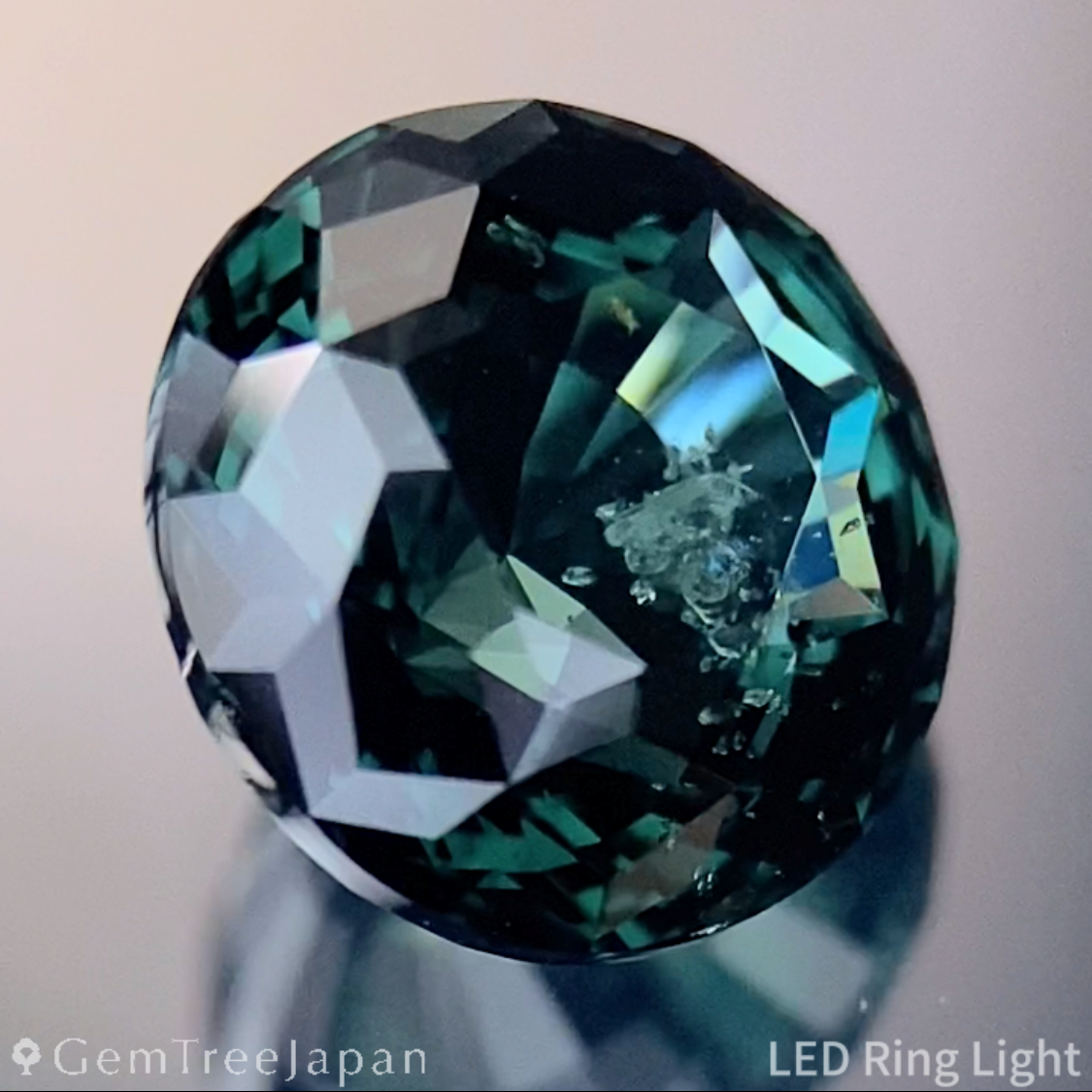 Green Spinel 2.547ct / Madagascar