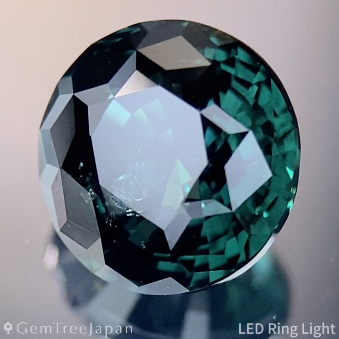 Green Spinel 2.547ct / Madagascar