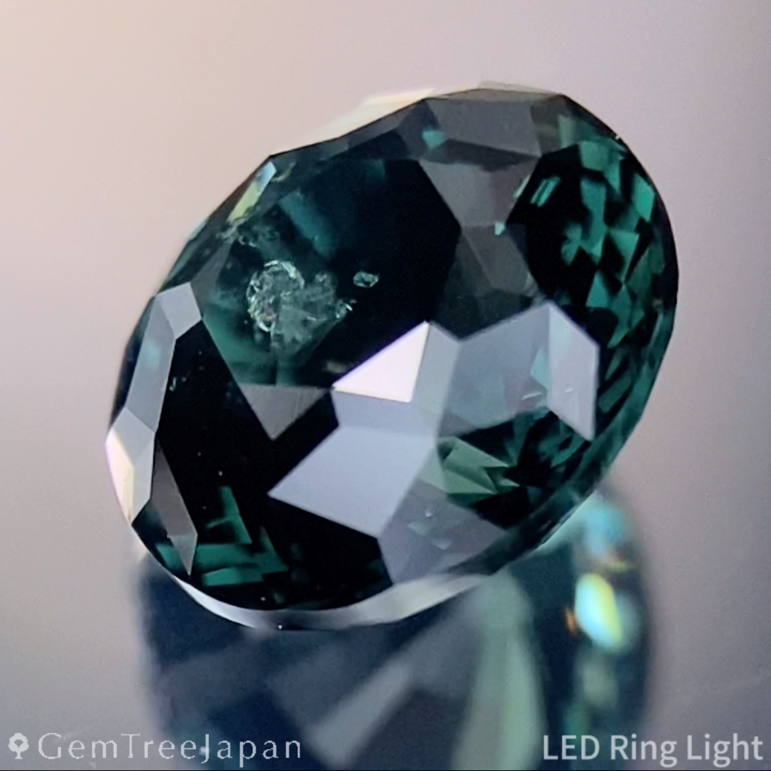Green Spinel 2.547ct / Madagascar