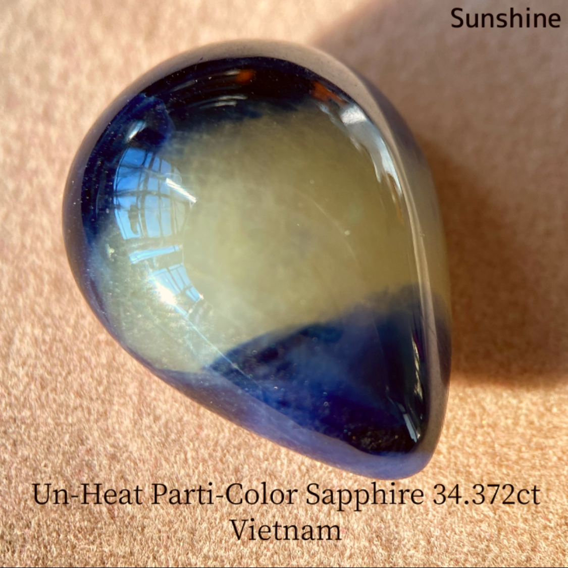 Un-Heat Parti-Color Sapphire 34.372ct / Vietnam