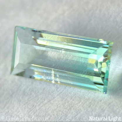 Green Beryl 0.83ct / Nigeria